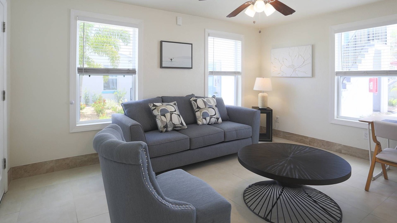 Photo of Livingroom in Treasure Island