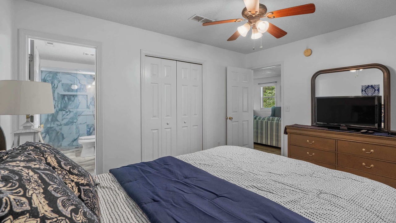 Photo of Bedroom in Surfside Beach