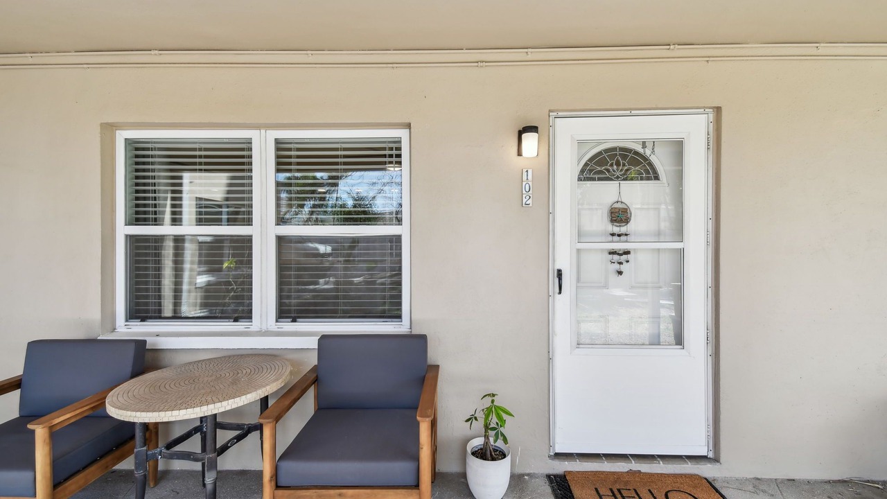 Photo of Patio Balcony in Treasure Island