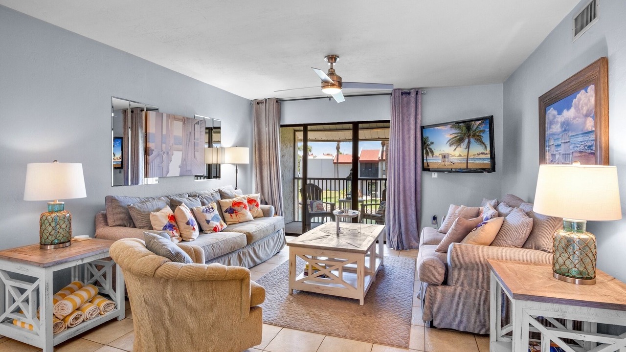 Photo of Livingroom in Bradenton Beach