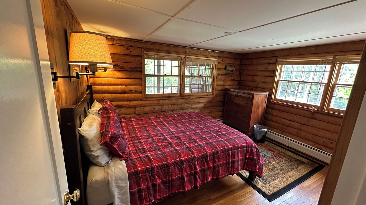 Photo of Bedroom in Becket