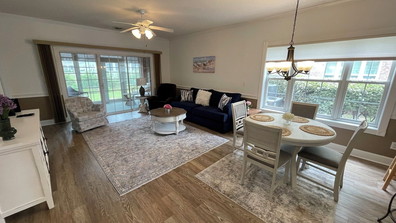 Photo of Livingroom in Little River