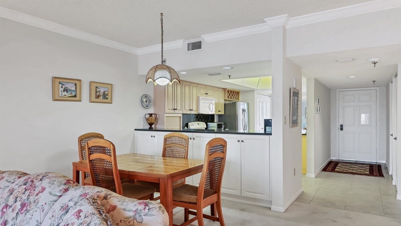 Photo of Bedroom in Longboat Key