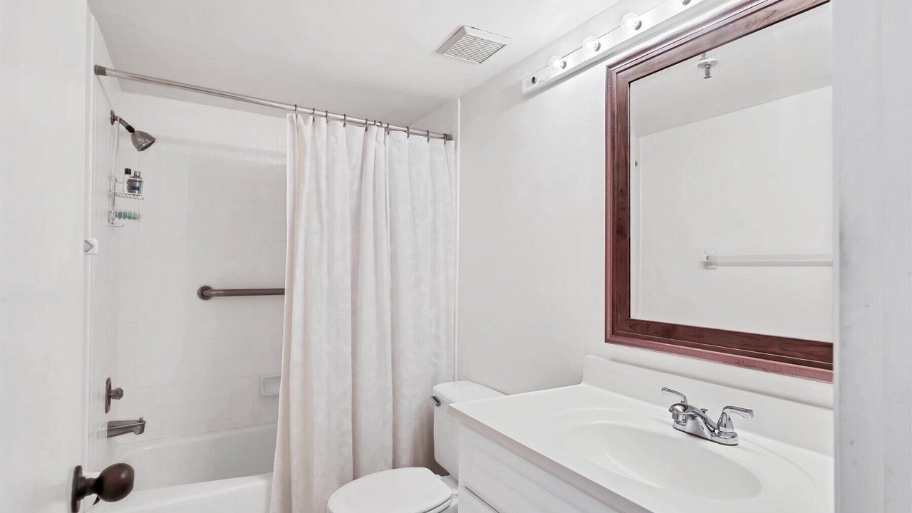 Photo of Bathroom in Longboat Key