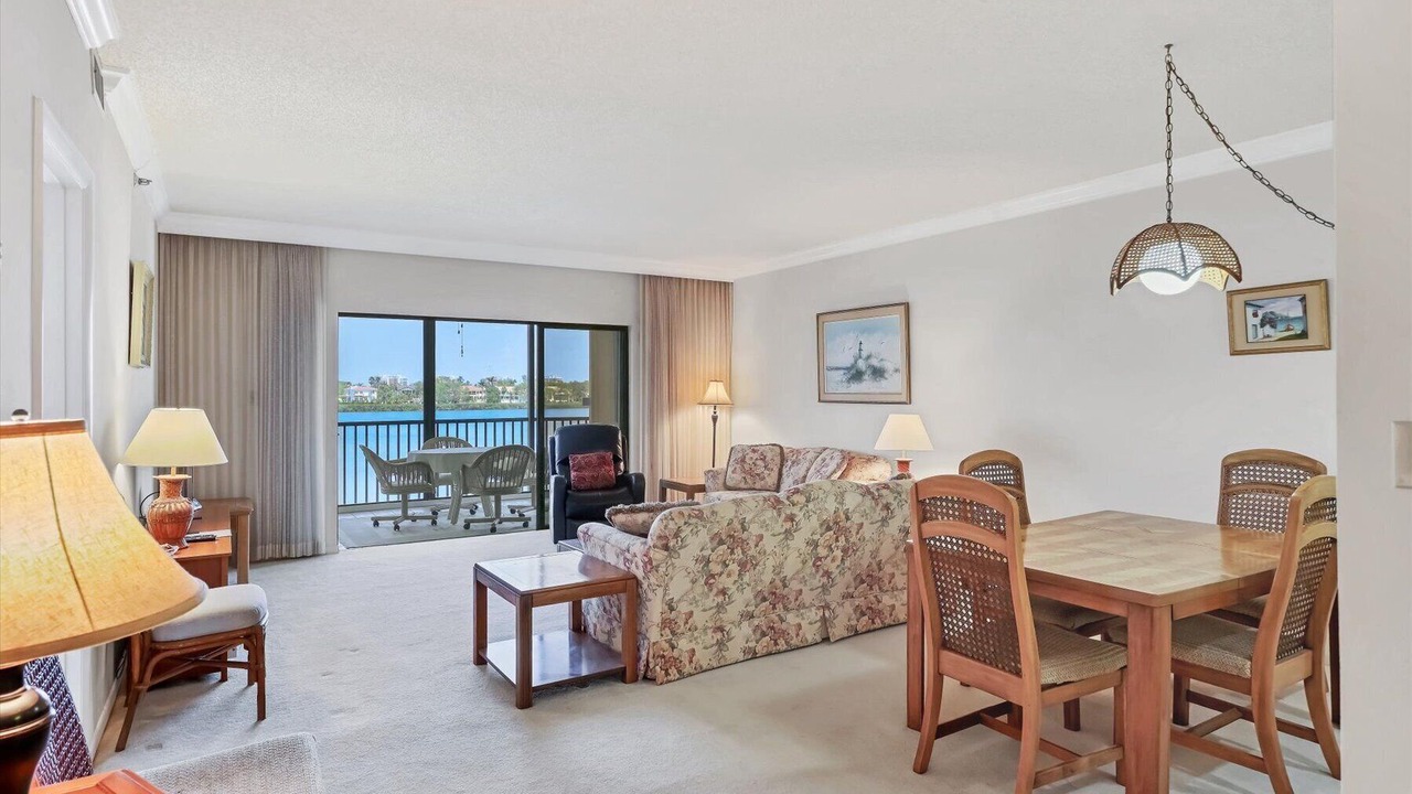 Photo of Bedroom in Longboat Key