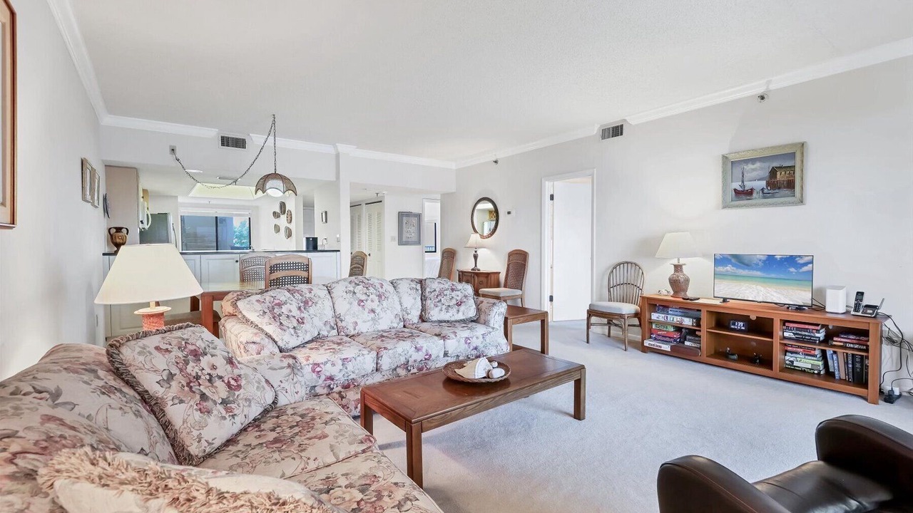 Photo of Bedroom in Longboat Key