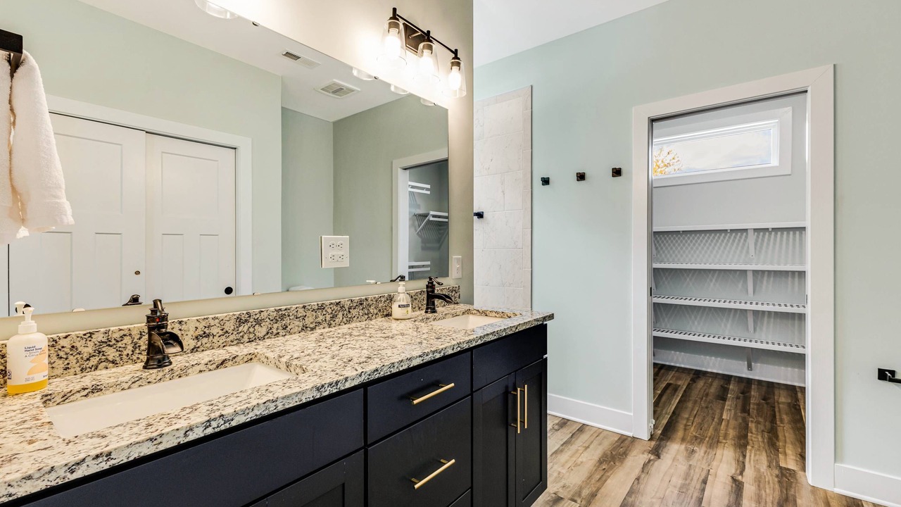 Photo of Bathroom in Tranquil Harbour