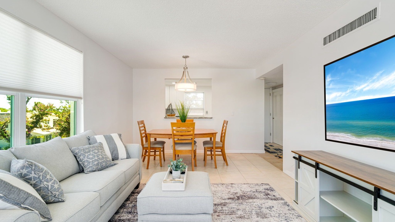 Photo of Livingroom in Longboat Key