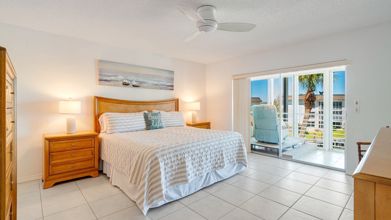 Photo of Bedroom in Longboat Key