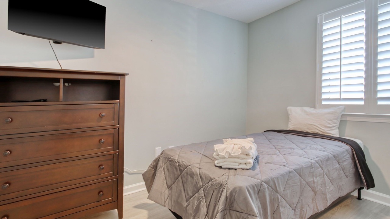 Photo of Bedroom in Carolina Yacht Landing