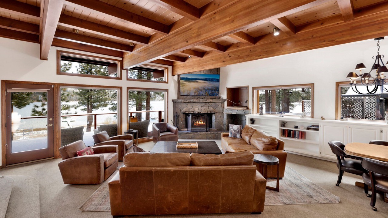 Photo of Livingroom in Big Bear Lake