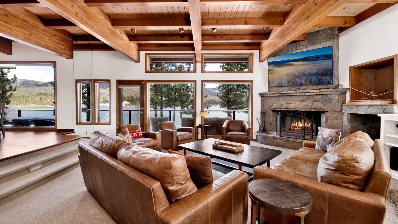 Photo of Livingroom in Big Bear Lake