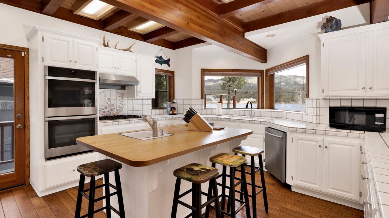 Photo of Kitchen in Big Bear Lake