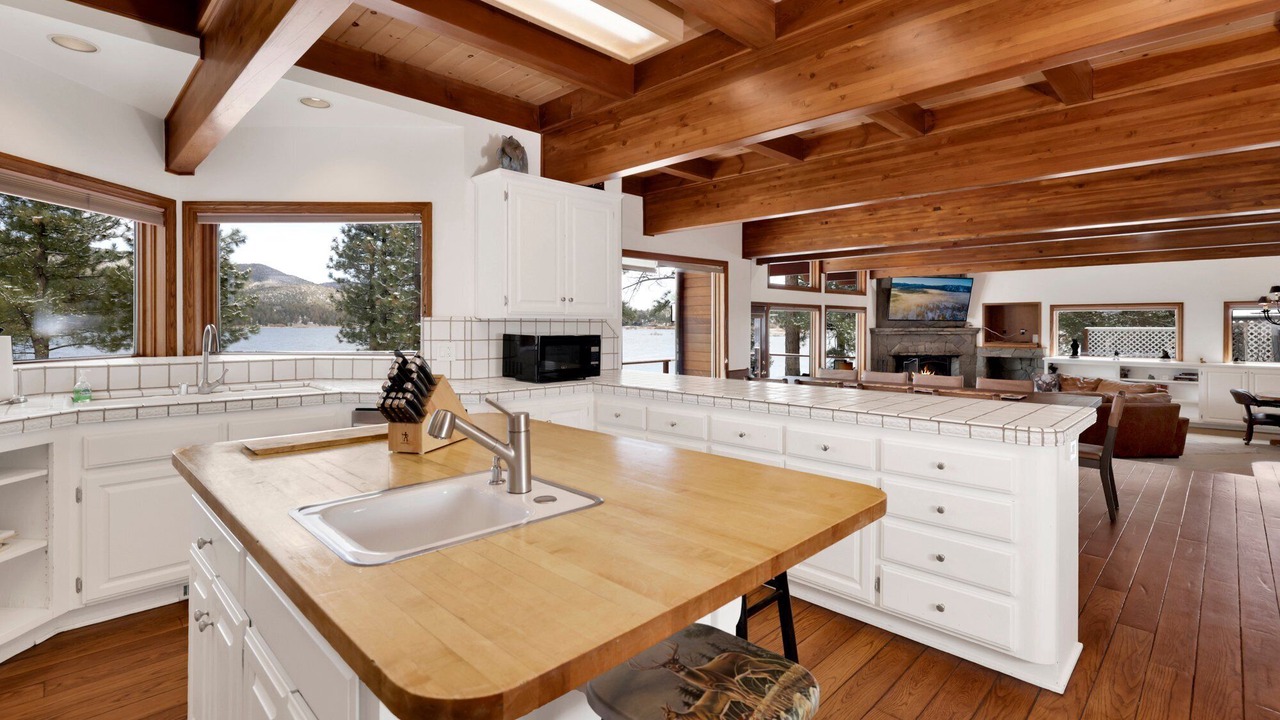 Photo of Kitchen in Big Bear Lake