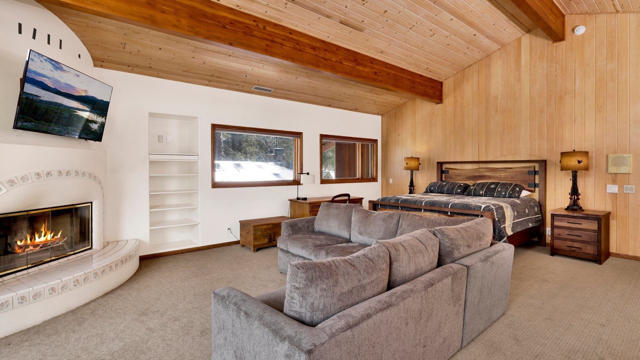 Photo of Livingroom in Big Bear Lake