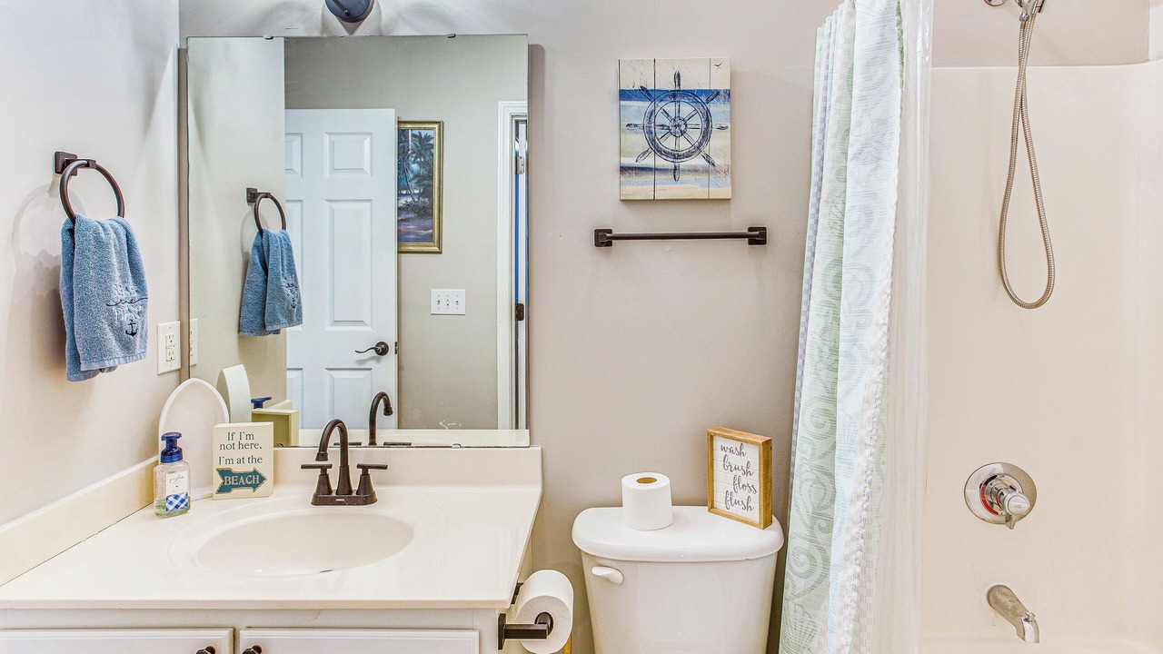Photo of Bathroom in Carolina Yacht Landing