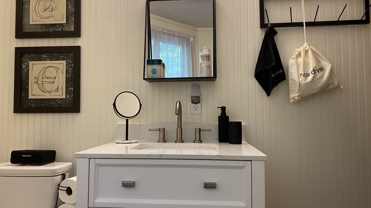 Photo of Bathroom in Ellijay