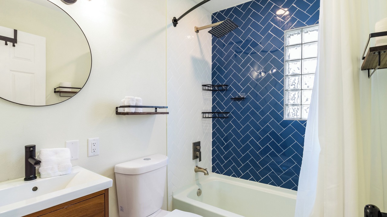 Photo of Bathroom in United Central