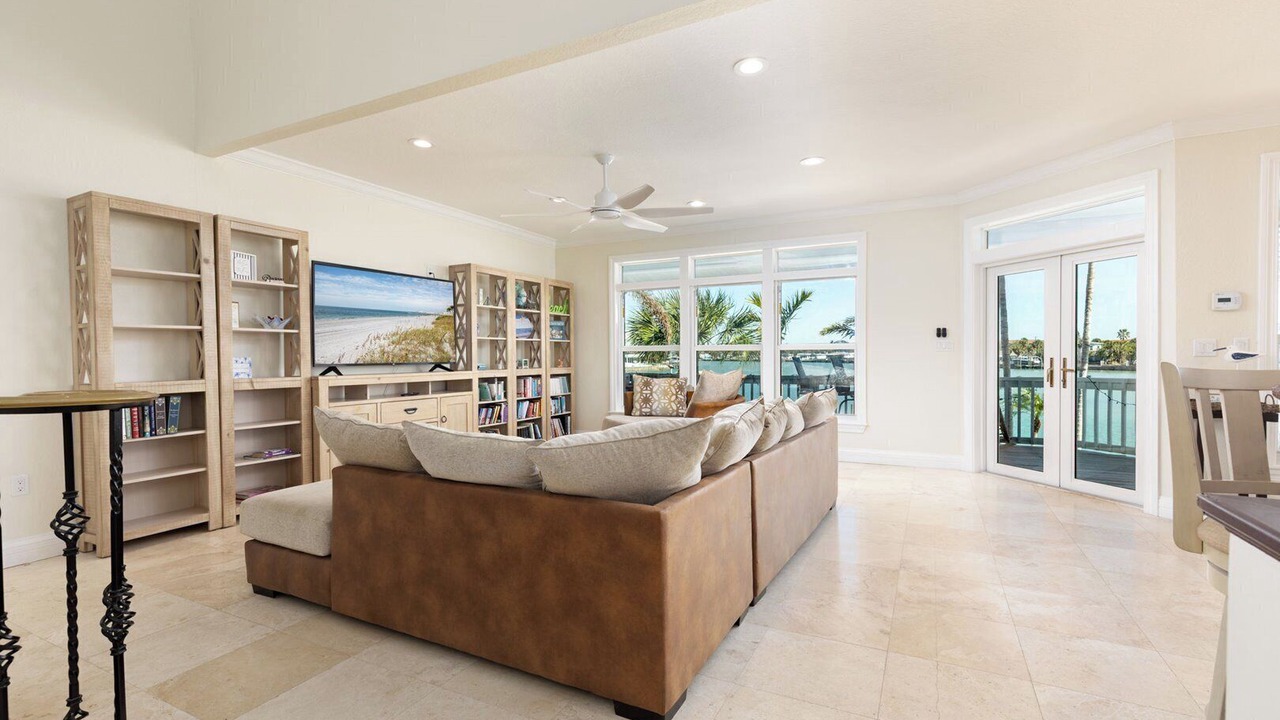 Photo of Livingroom in Sunset Beach