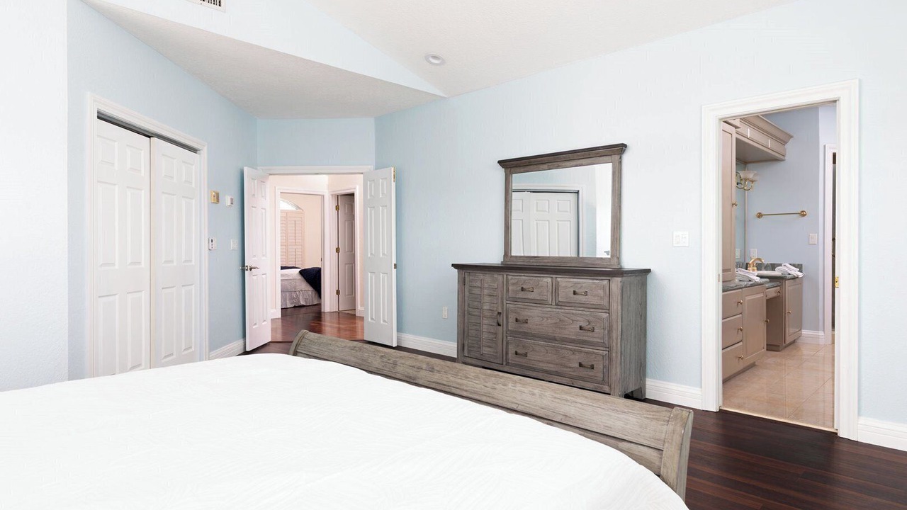 Photo of Bedroom in Sunset Beach