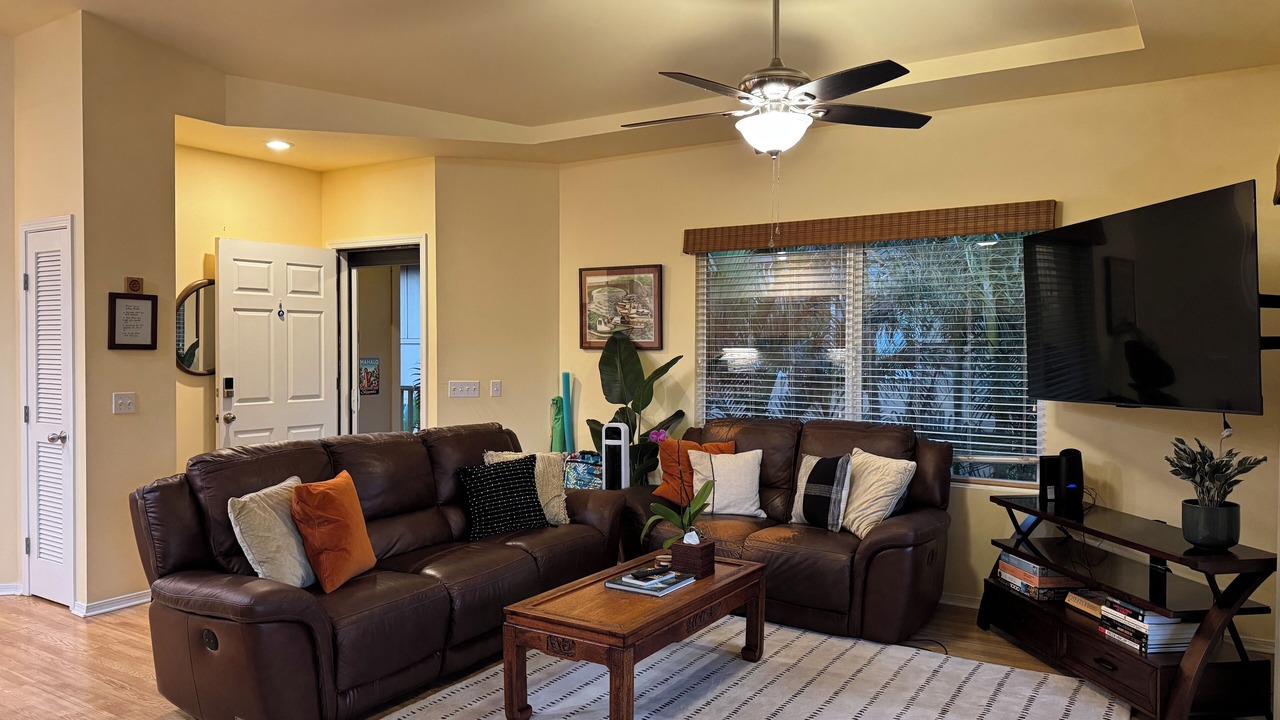 Photo of Livingroom in Waikoloa Village