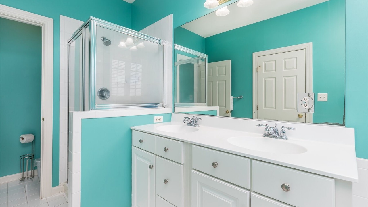 Photo of Bathroom in Sunset Island