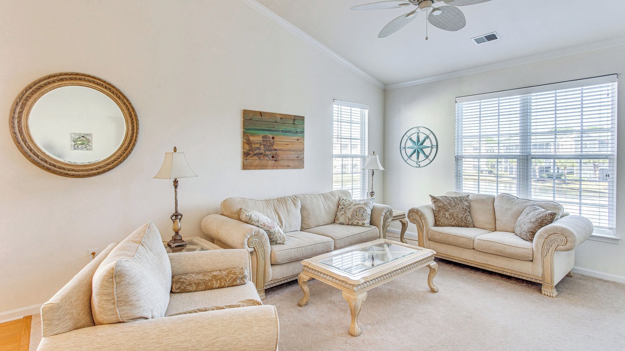 Photo of Livingroom in Sunset Beach