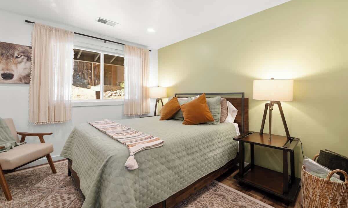 Photo of Bedroom in Big Bear Lake