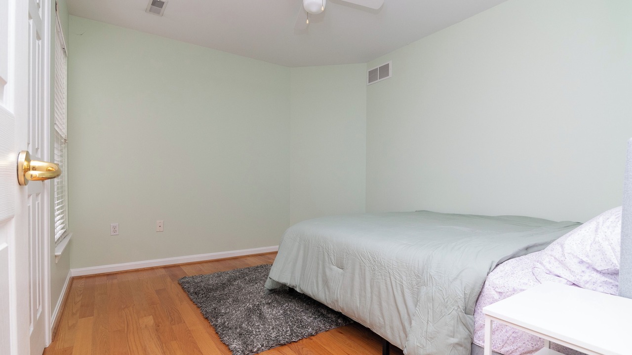 Photo of Bedroom in Maplewood