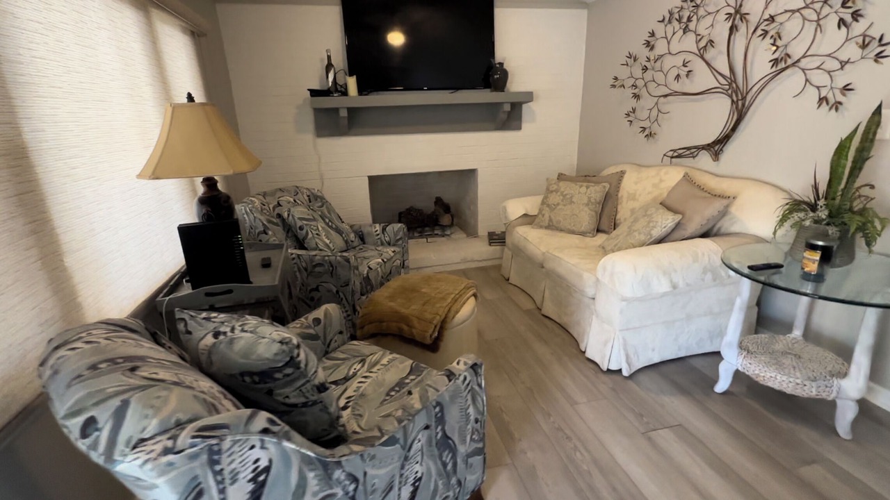 Photo of Livingroom in Ash