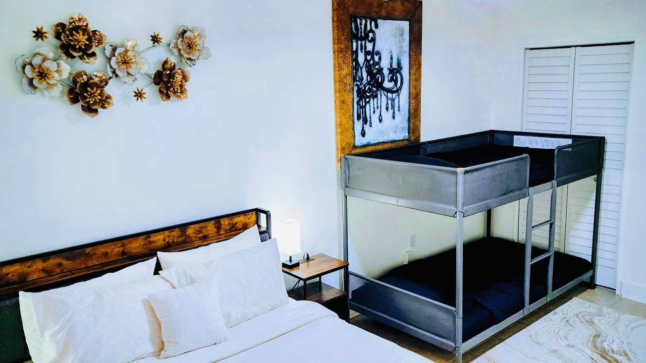 Photo of Bedroom in Sarasota Springs