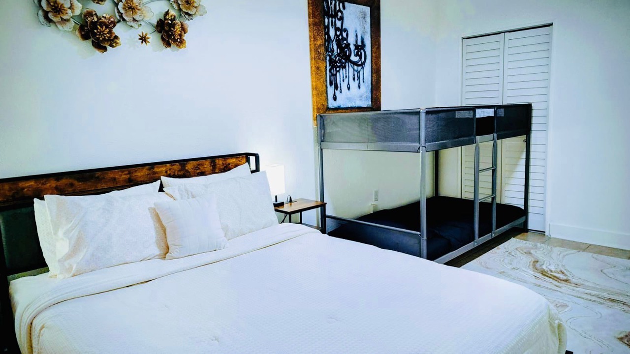 Photo of Bedroom in Sarasota Springs