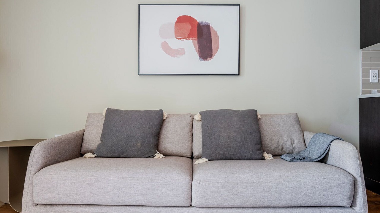 Photo of Livingroom in Theatre District