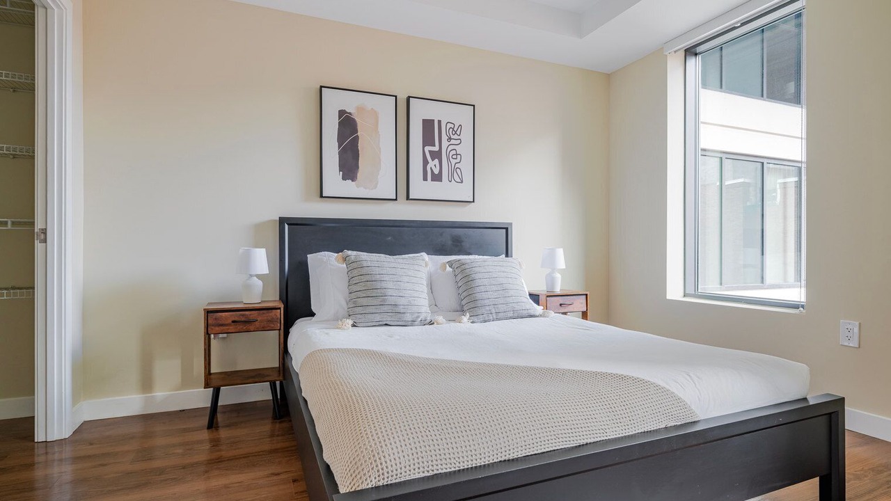 Photo of Bedroom in Theatre District