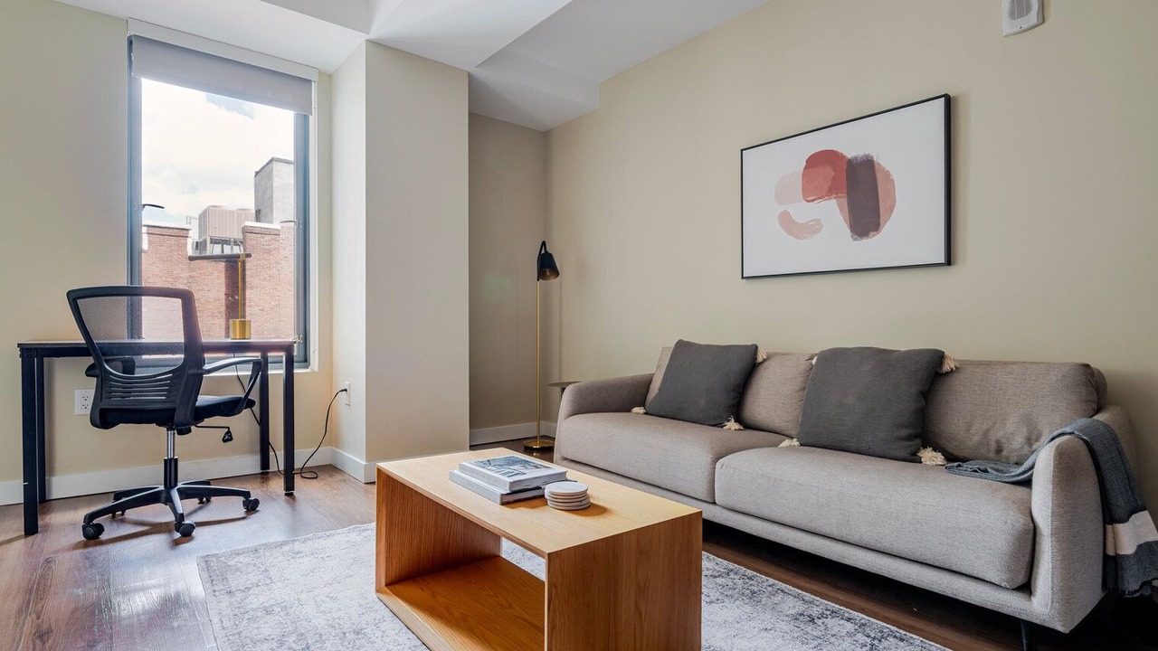 Photo of Livingroom in Theatre District