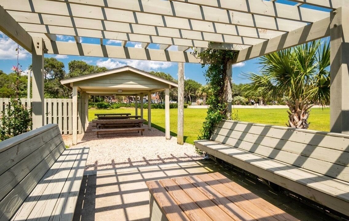 Photo of Patio Balcony in Caswell Beach