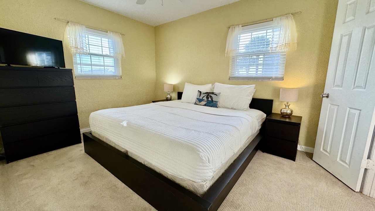 Photo of Bedroom in Capri Isle