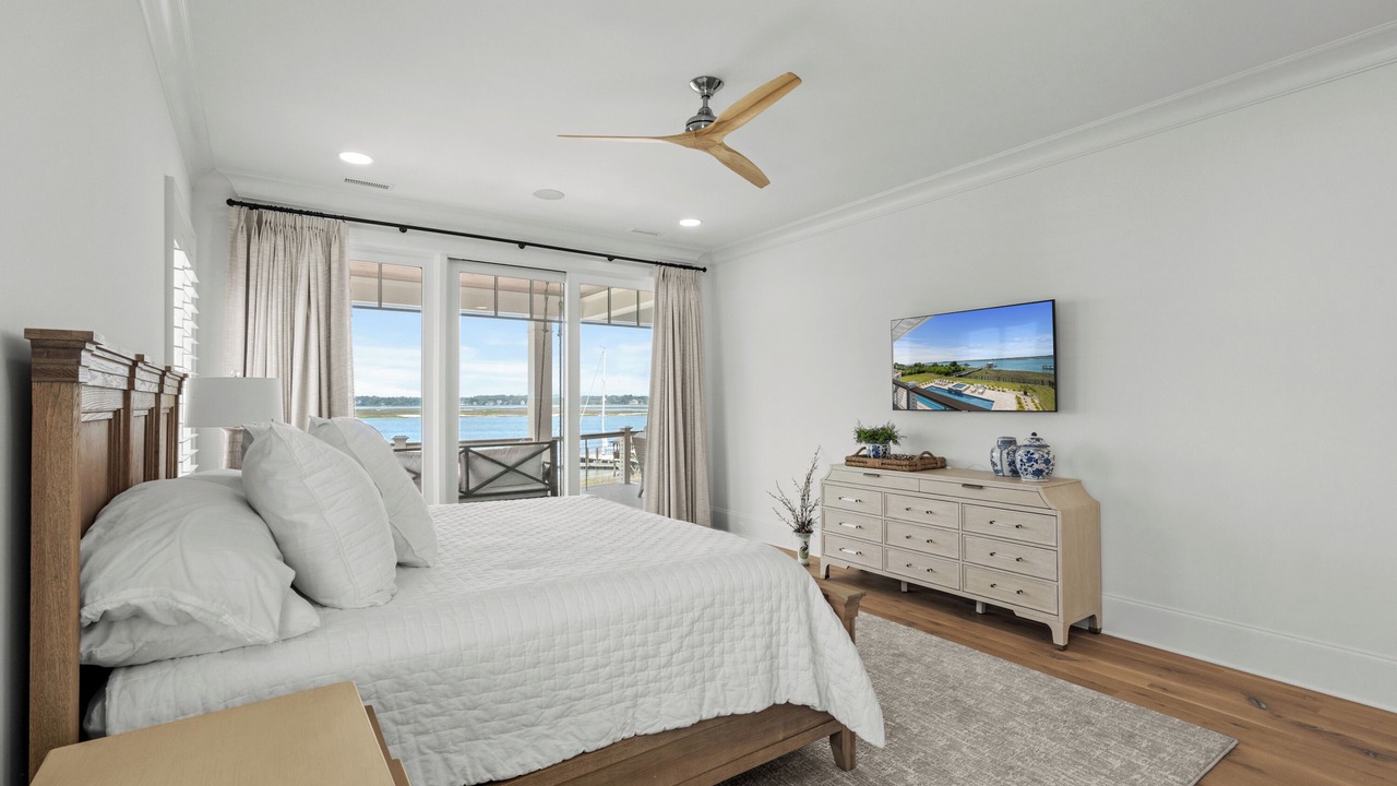 Photo of Bedroom in Inlet Harbour