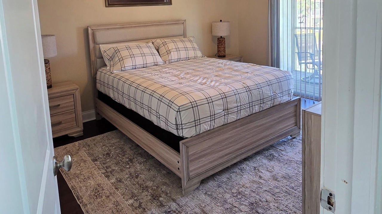 Photo of Bedroom in Capri Isle