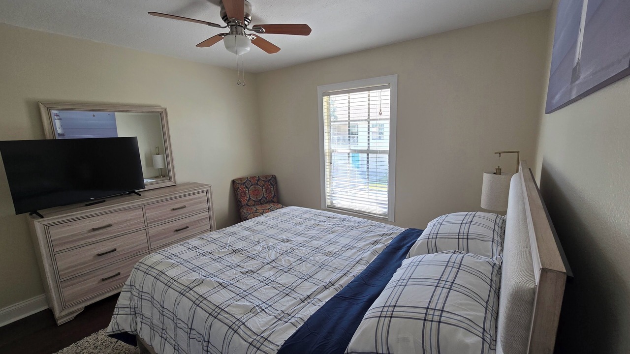 Photo of Bedroom in Capri Isle