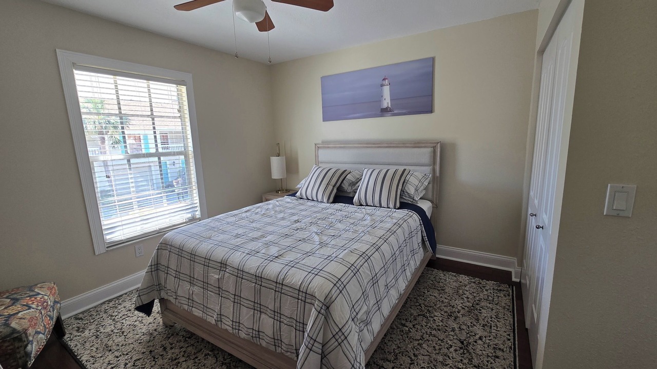 Photo of Bedroom in Capri Isle