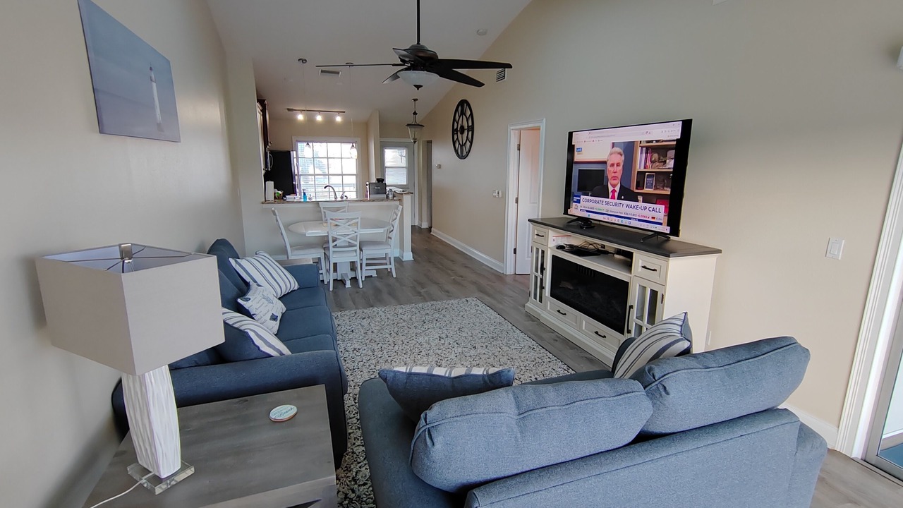 Photo of Livingroom in Capri Isle