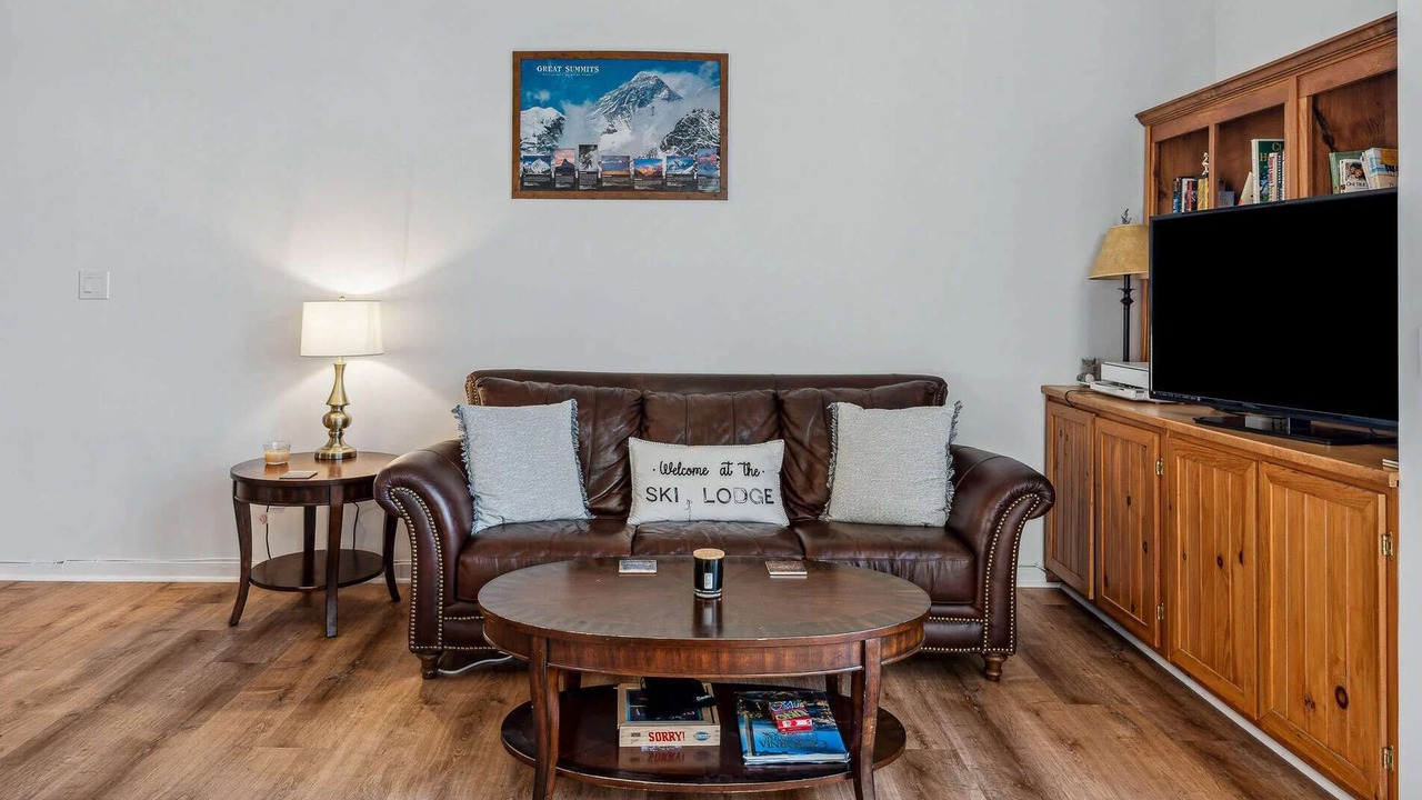 Photo of Livingroom in West Hartford