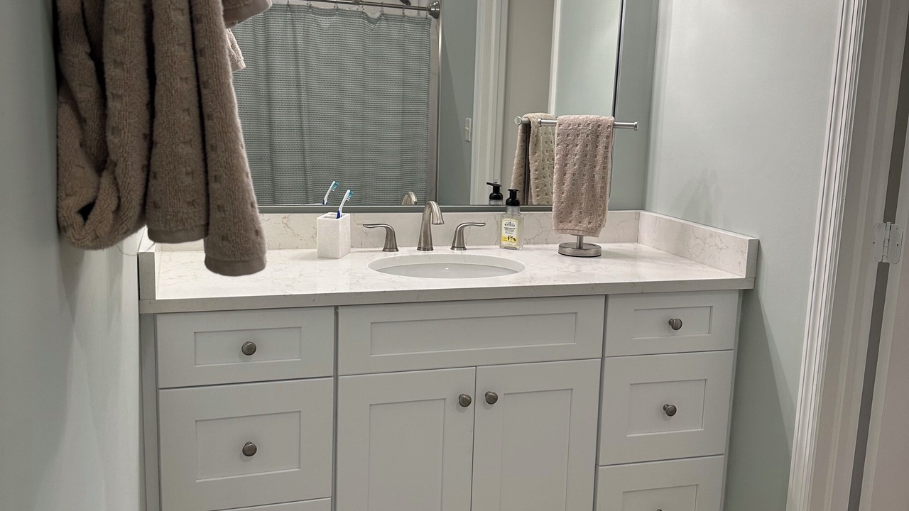 Photo of Bathroom in Beachwalk Isles