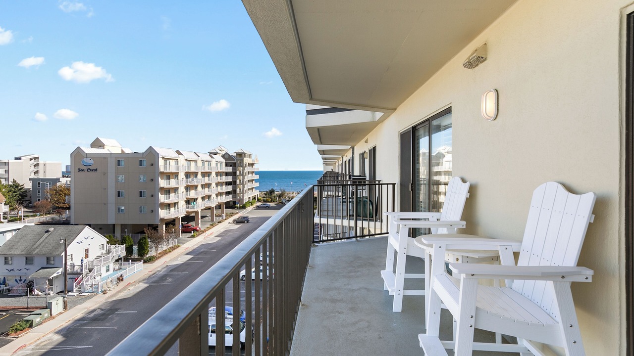 Photo of Patio Balcony in Caine Woods