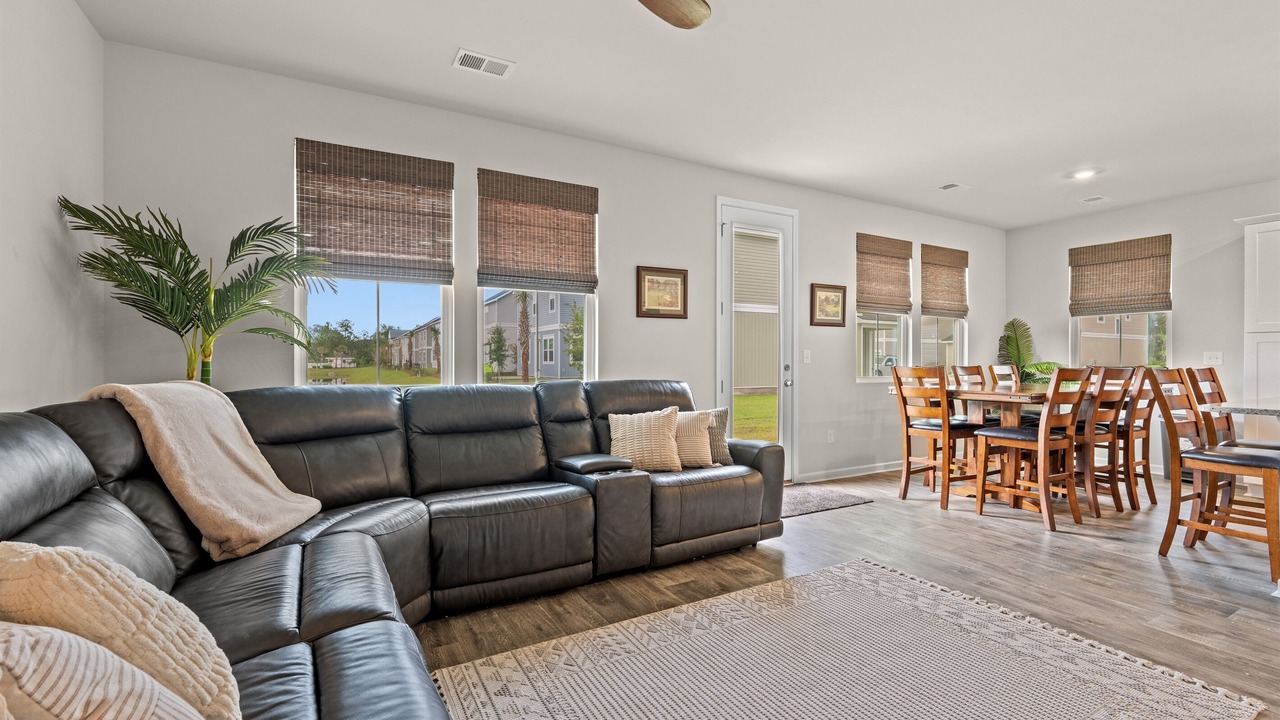 Photo of Livingroom in Little River
