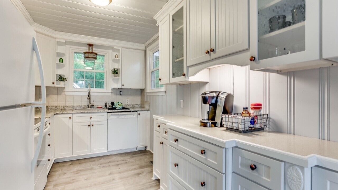 Photo of Kitchen in Longs