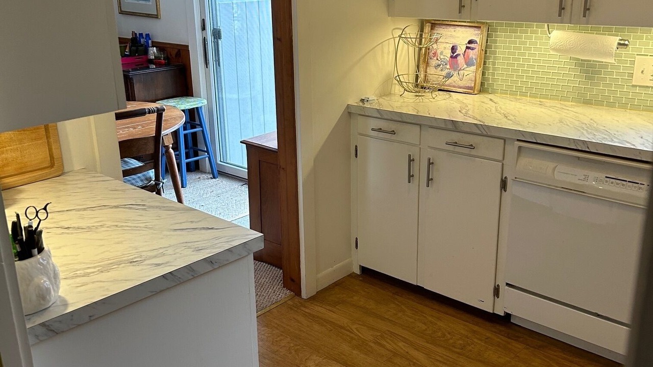 Photo of Kitchen in Quonochontaug