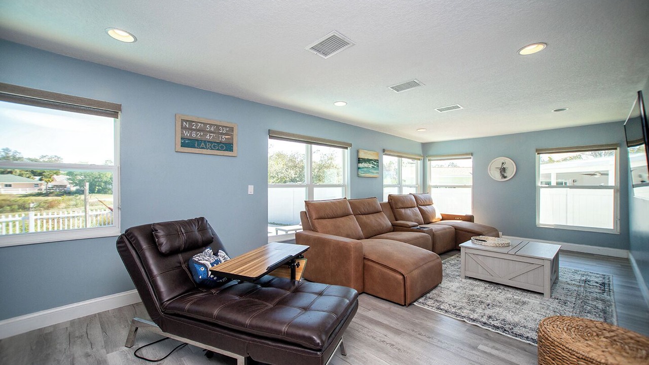 Photo of Livingroom in Harbor Bluffs