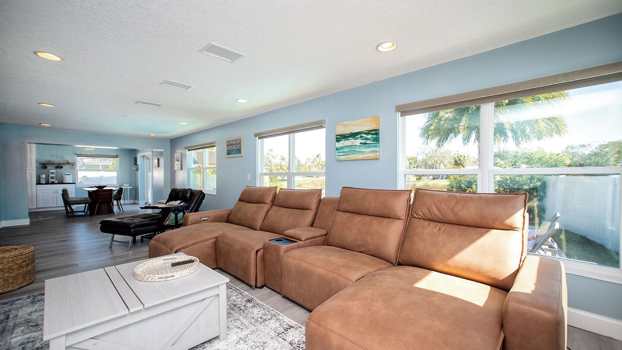 Photo of Livingroom in Harbor Bluffs